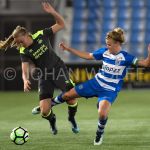 20-04-2018: Voetbal: Vrouwen PEC Zwolle v PSV: Zwolle
(L-R) Kirsten Koopmans of PSV, Esmee de Graaf of PEC Zwolle
FOTO: Johan Wolff