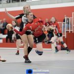 05-10-2019: Handbal: PCA Kwiek v ZAP: Raalte
Femke de Vries of ZAP, Kim Peters of PCA Kwiek,
in duel