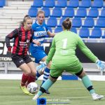 13-10-2019: Voetbal: Vrouwen PEC Zwolle v Excelsior Barendrecht: Zwolle
Sophie Cobussen of Excelsior Barendrecht. Marit Auee,Nienke Olthof of PEC Zwolle vrouwen