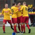 20-10-2019: Voetbal: Rohda Raalte v De Bataven: Raalte
Dirk-Jan Klein Velderman viert het doelpunt met Don van Rossum en Mart Lugtenberg of ROHDA