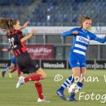 25-10-2019: Voetbal: Vrouwen PEC Zwolle v Excelsior Barendrecht: Zwolle
Iris van Bokhoven of Excelsior Barendrecht, Lauri Weijkamp of PEC Zwolle vrouwen