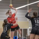 16-11-2019: Handbal: PCA Kwiek v Greenpark Aalsmeer: Raalte
Britney Fanger of Green Park Aalsmeer, Kim Boerdam of PCA Kwiek, Kyara Esteva of Green Park Aalsmeer