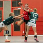 02-08-2020: Handbal: PCA Kwiek v SFN Vechta: Raalte
Jessica Hilbrands of PCA Kwiek, Nele Muller of SFN Vechta