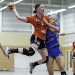 19-06-2021: Sport: PCA Kwiek - Westfriesland SEW
Marit Winkels (PCA Kwiek), Zoe van Giersbergen (SEW)
During the eredivisie womens handball match at sportcentrum Tijenraan in Raalte