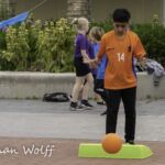 23-06-2021: News: Nederlands kampioenschap stoepranden in Raalte
punt voor de tegenstander de stoep werd geraakt en de bal kaatste terug
tijdens de NK stoepranden in Raalte.