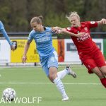 02-05-2021: Sport: Twente - PSV
Mandy van den Berg of PSV vrouwen, Anna-Lena Stolze of FC Twente vrouwen
during the eredivisie vrouwen FC Twente vrouwen vs PSV vrouwen Den Haag at stadium FBK in Hengelo.