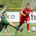 23-05-2021: Sport: Twente vs ADO 
Anouk Boshuizen (ADO), Sisca Folkertsma (FC Twente)
during the playoff vrouwen Eredivisie at stadium Diekman in Enschede