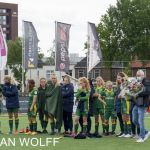 23-05-2021: Sport: Twente vs ADO
speelsters van ADO Den Haag kijken naar de huldiging van FC Twente dames
during the playoff vrouwen Eredivisie at stadium Diekman in Enschede