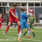 23-05-2021: Sport: Twente vs ADO
Fenna Kalma (FC Twente), Barbara Horsheyd (ADO)
during the playoff vrouwen Eredivisie at stadium Diekman in Enschede