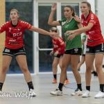 18-09-2021: Sport: PCA Kwiek - Velo
Anne Slegten (PCA Kwiek), Kirsten Steenbergen (VELO), Lotte Stam (PCA Kwiek)
During the eerste divisie handball match at sportpark Tijenraan in Raalte