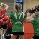 18-09-2021: Sport: PCA Kwiek - Velo
Anne Slegten (PCA Kwiek), Kirsten Steenbergen (VELO), Melissa Dijkstra (VELO)
During the eerste divisie handball match at sportpark Tijenraan in Raalte
