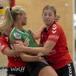 18-09-2021: Sport: PCA Kwiek - Velo
Joy Reimert (PCA Kwiek), Kirsten Steenbergen (VELO), Anne Slegten (PCA Kwiek)
During the eerste divisie handball match at sportpark Tijenraan in Raalte