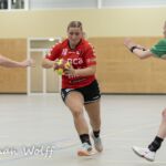 25-09-2021: Sport: PCA Kwiek vs Fortissimo
Vivianna Hofman (Fortissimo), Anouk van Rijssen  (PCA Kwiek), Rene Nab (Fortissimo)
during the handballmatch PCA Kwiek vs Fortissimo at sportpark Tijenraan in Raalte