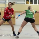 18-09-2021: Sport: PCA Kwiek - Velo
Meike Damhuis (PCA Kwiek), Rhebe van Steekelnburg (VELO)
During the eerste divisie handball match at sportpark Tijenraan in Raalte