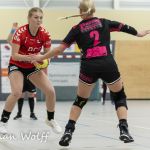 09-10-2021: Sport: PCA Kwiek vs Borhave
Lynn Holterman (PCA Kwiek), Carmen Boschman (Borhave)
During the match at sporthall Tijenraan in Raalte
