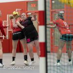 09-10-2021: Sport: PCA Kwiek vs Borhave
Lynn Holterman (PCA Kwiek), Pricsilla ter Elst (Borhave)
Lisa Bosch (PCA Kwiek)
During the match at sporthall Tijenraan in Raalte