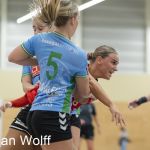 RAALTE, NETHERLANDS - OKTOBER 15
Roos Daleman VOC, Lisa Bosch (PCA Kwiek)
during the match PCA Kwiek vs VOC at the sportcenter Tijenraan Stadium 15-10-2022 Raalte(photo by Johan Wolff/Orange Pictures)